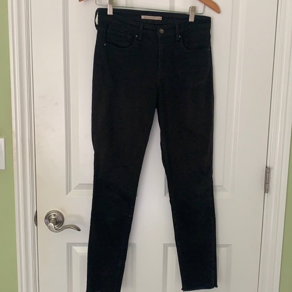 Levi’s 721 high rise skinny jeans Size 28